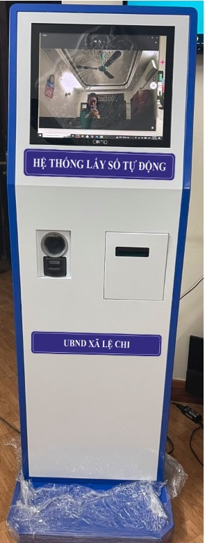 Kiosk COMD K1750PE-P80QRWC